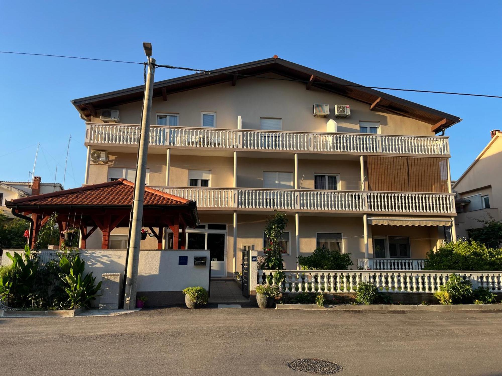 Apartmani Italo Biograd Na Moru Exterior photo