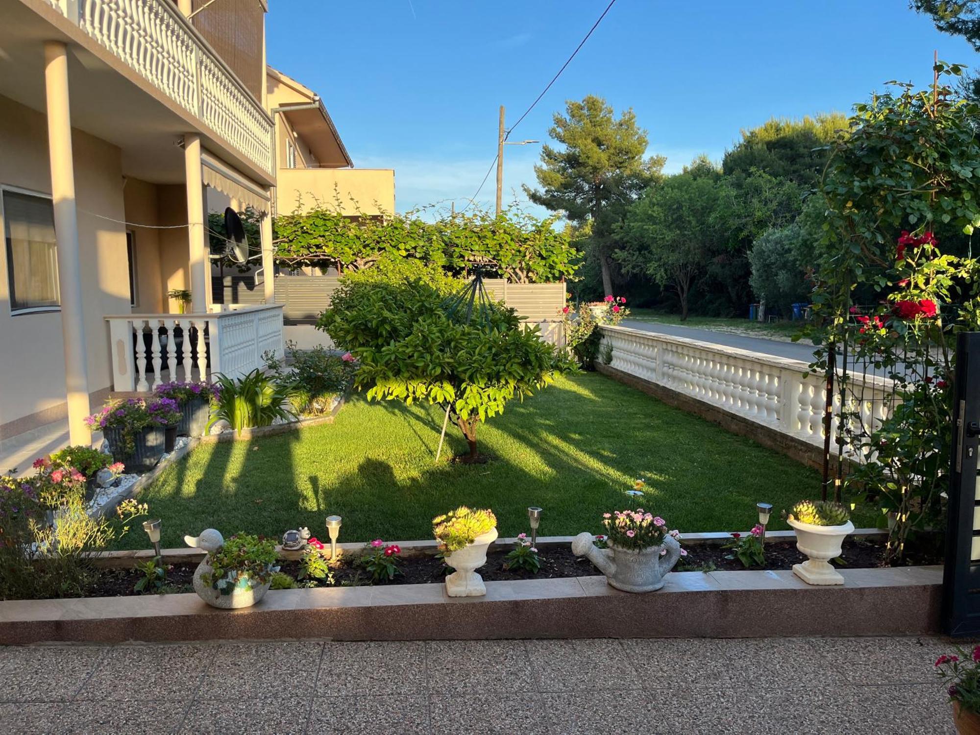 Apartmani Italo Biograd Na Moru Exterior photo